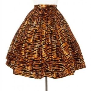 Deadly Dames Swing Skirt in Tiger Print size XL